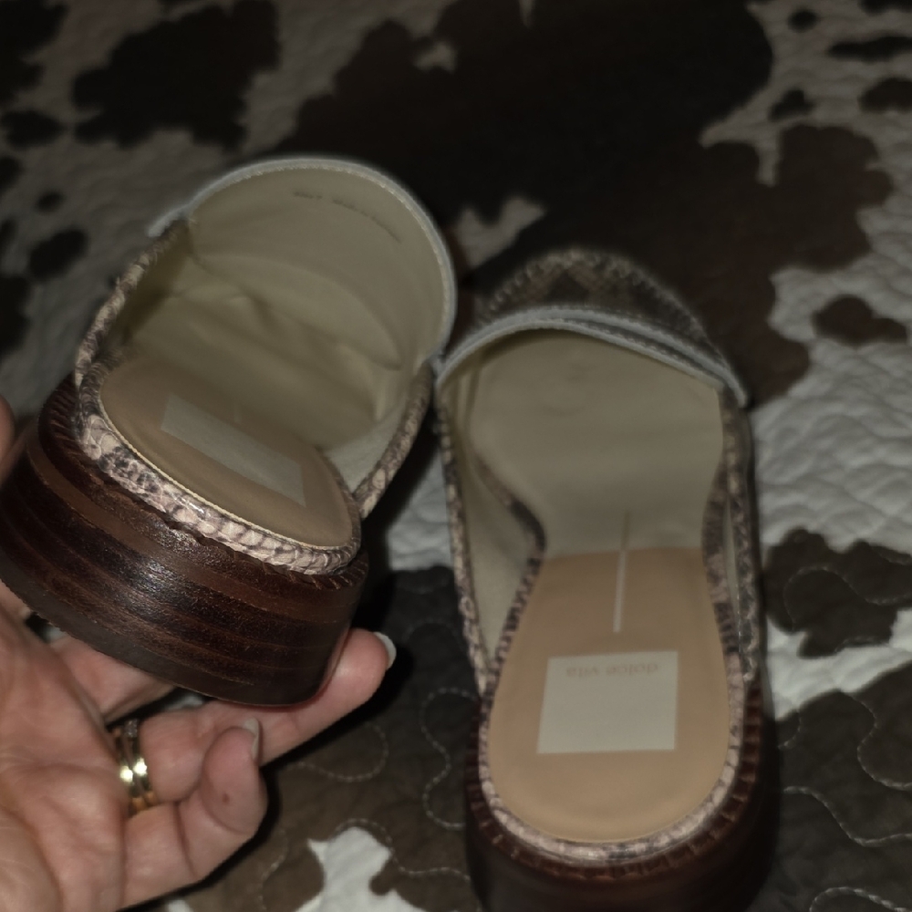 Women's DOLCE VITA Snake-Print Slip-On Mules - Picture 4 of 5